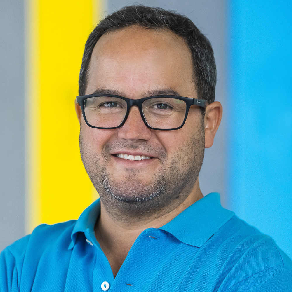 Juan-Artihas-Staffb_Ch_01010_1000px