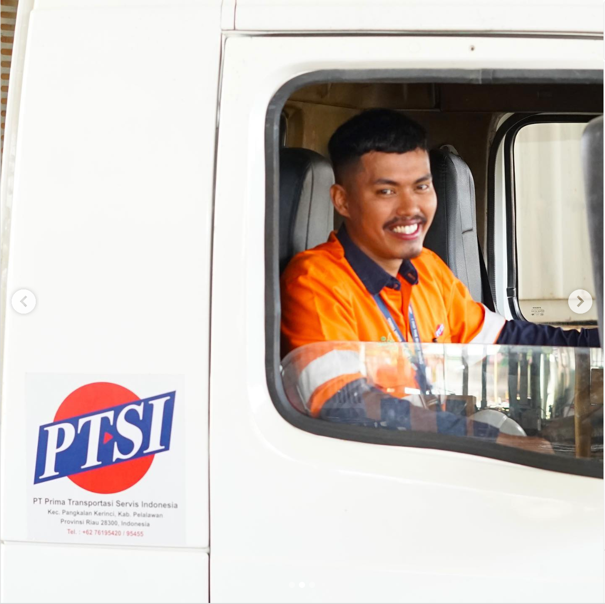 Sahabat-RAPP-Profesi-unik-Yuk-kenalan-dengan-Alhadi-Kusuma-Driver-Triple-Trailer-mitra-kerja-kami-PTSI-Alhadi-mengemudikan-mobil-tronton-muatan-Instagram-05-14-2025_09_30_AM